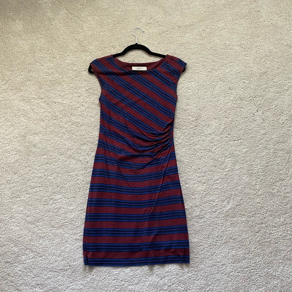 LOFT dress with side ruched waist